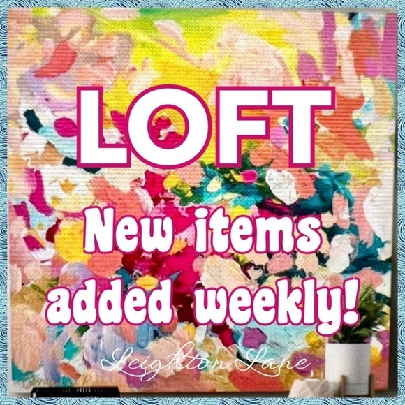DO YOU LOVE LOFT? Shop my closet for a large selection of LOFT apparel! 💝 - Picture 4 of 5